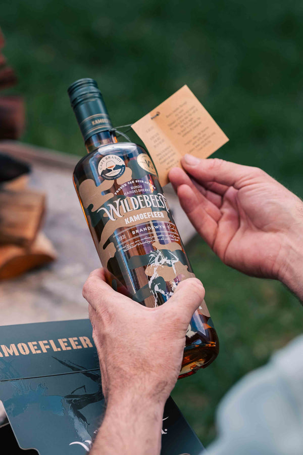 Wildebeest Premium Brandewyn Kamoefleer Gift Set (1 x 750ml)